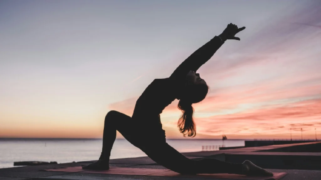 women doing hatha yoga in rishikesh
