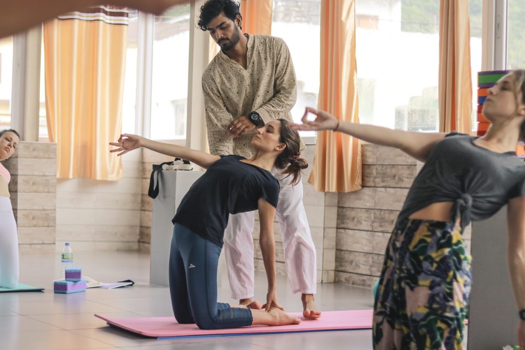 tutor with yogis