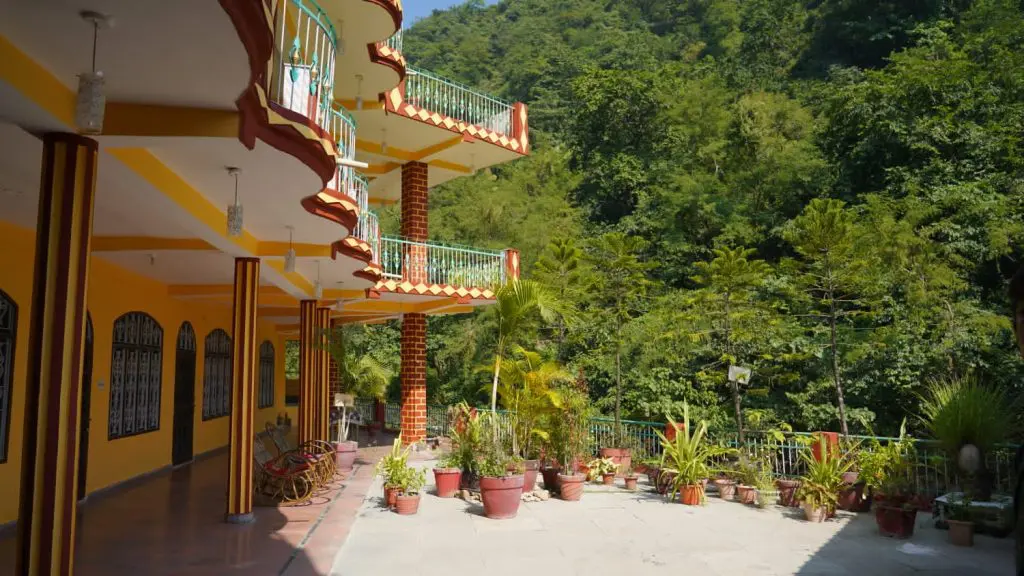 yoga retreats in rishikesh