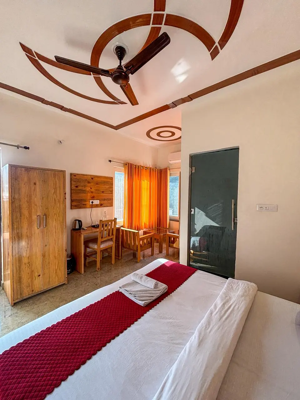 Sage house Yoga Delux Room-Rishikesh